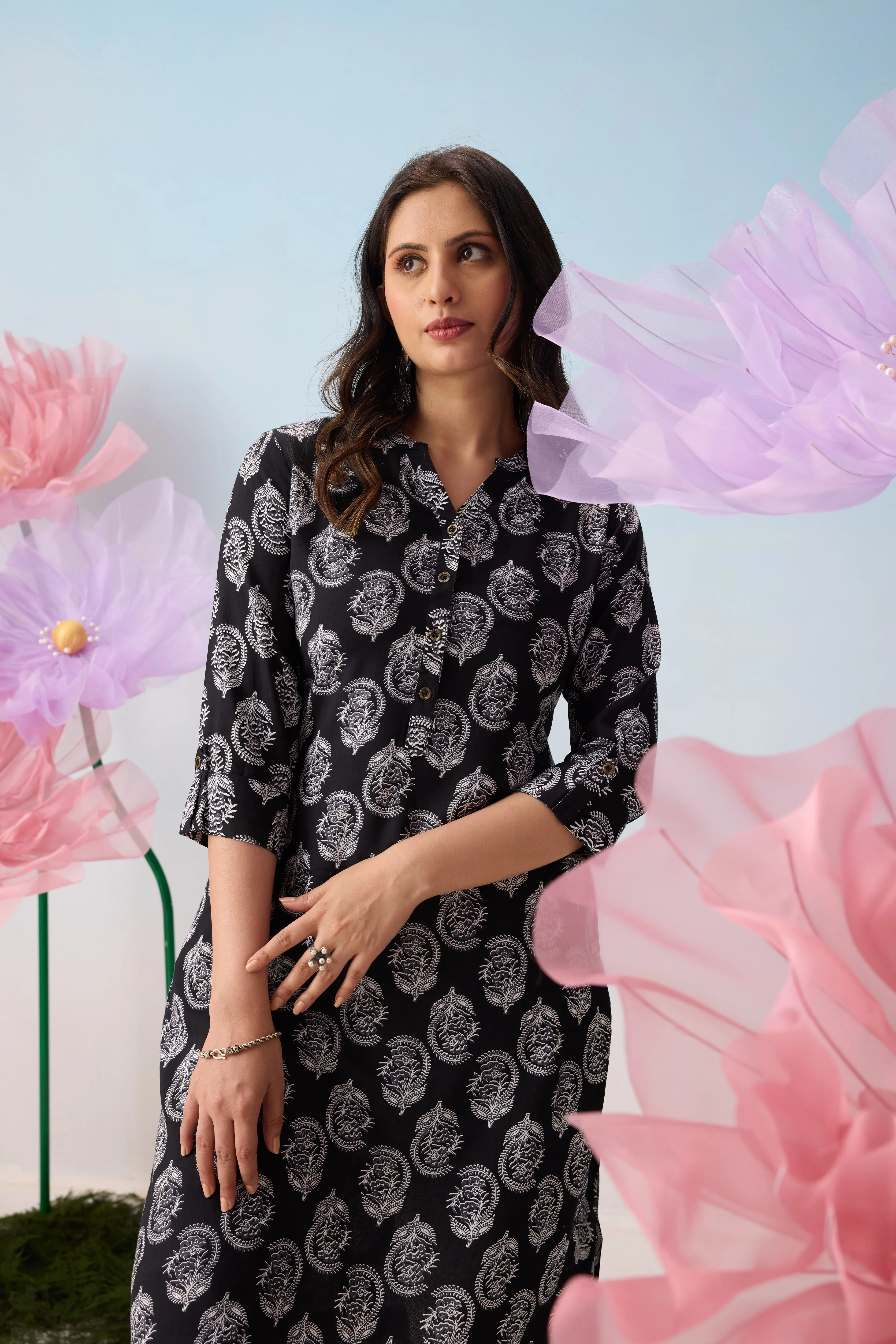 Black & White Floral Printed Kurta
