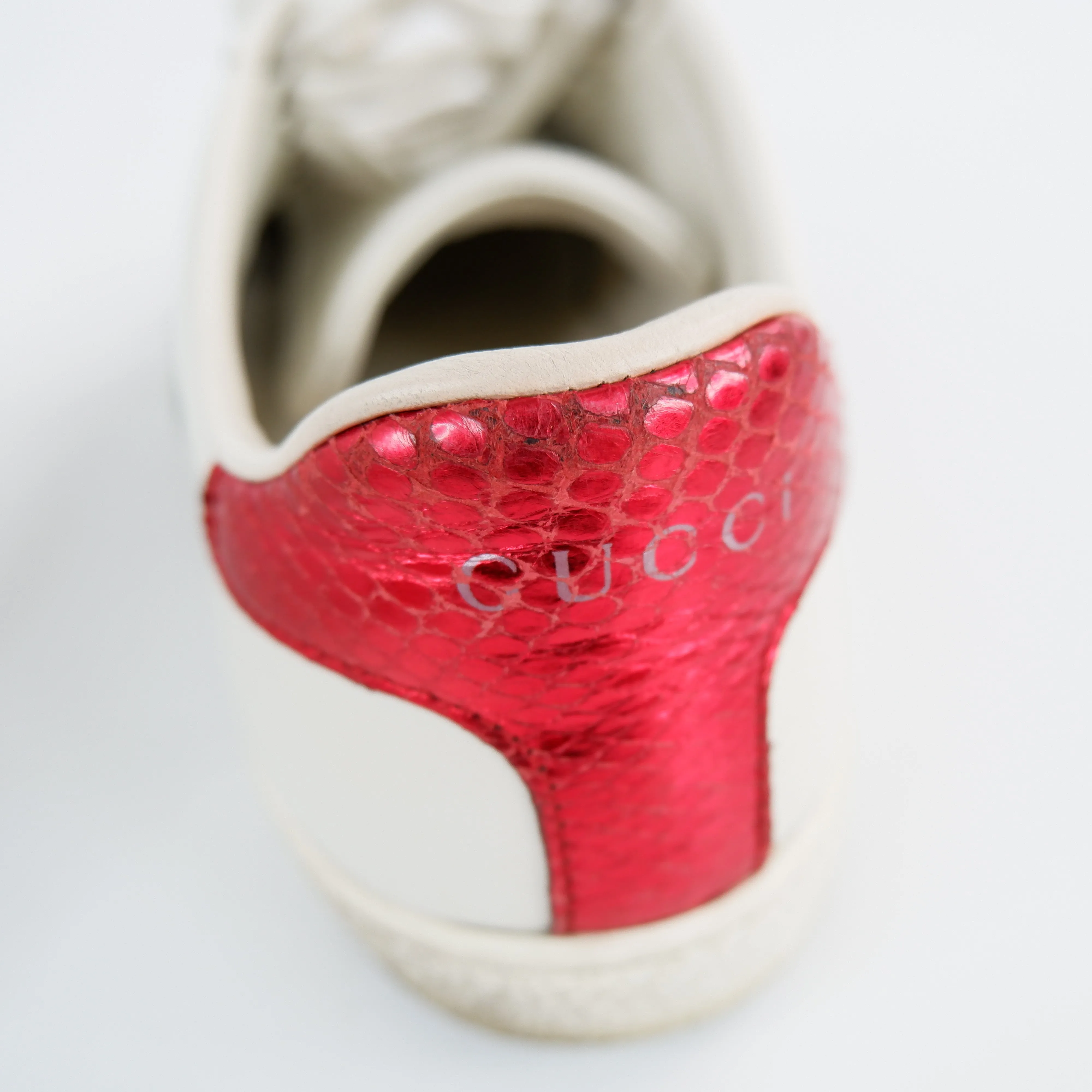 Gucci Ayers Bee Embroidered Womens Ace Sneaker White 35