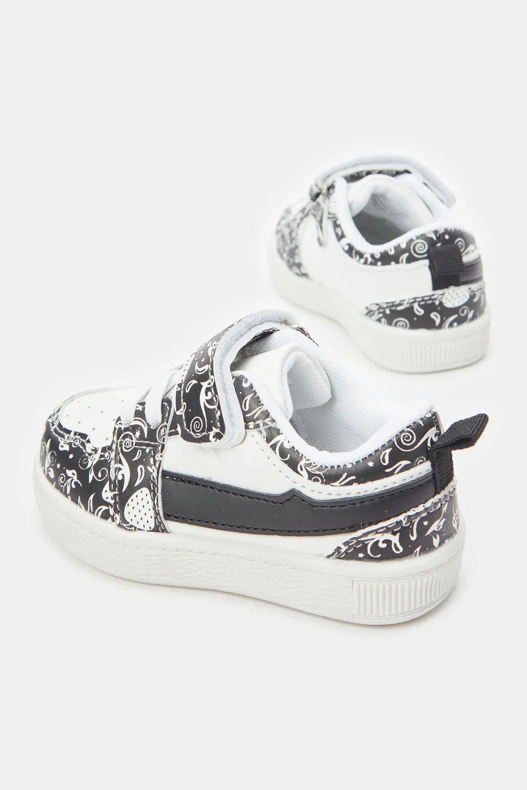 Infant Boys White And Black Printed Sneaker