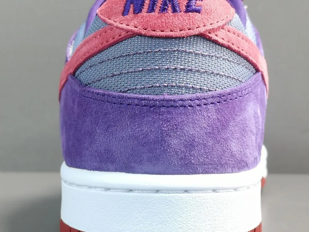 NIKE DUNK x PLUM