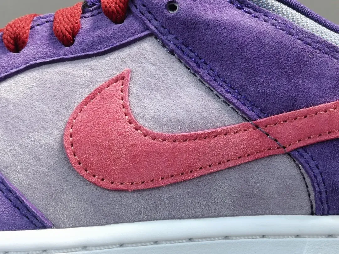 NIKE DUNK x PLUM