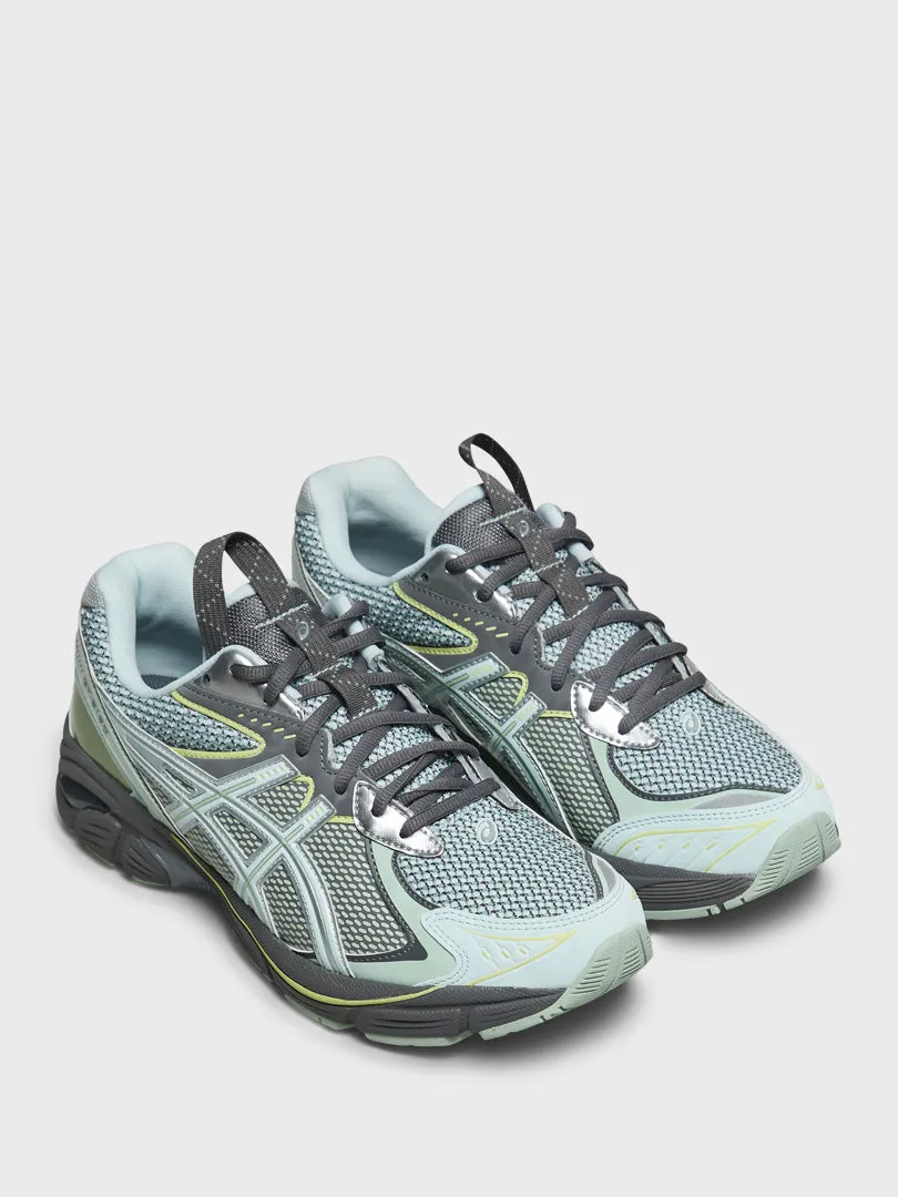 UB6-S GT-2160 Sneakers in Arctic Blue and Carbon