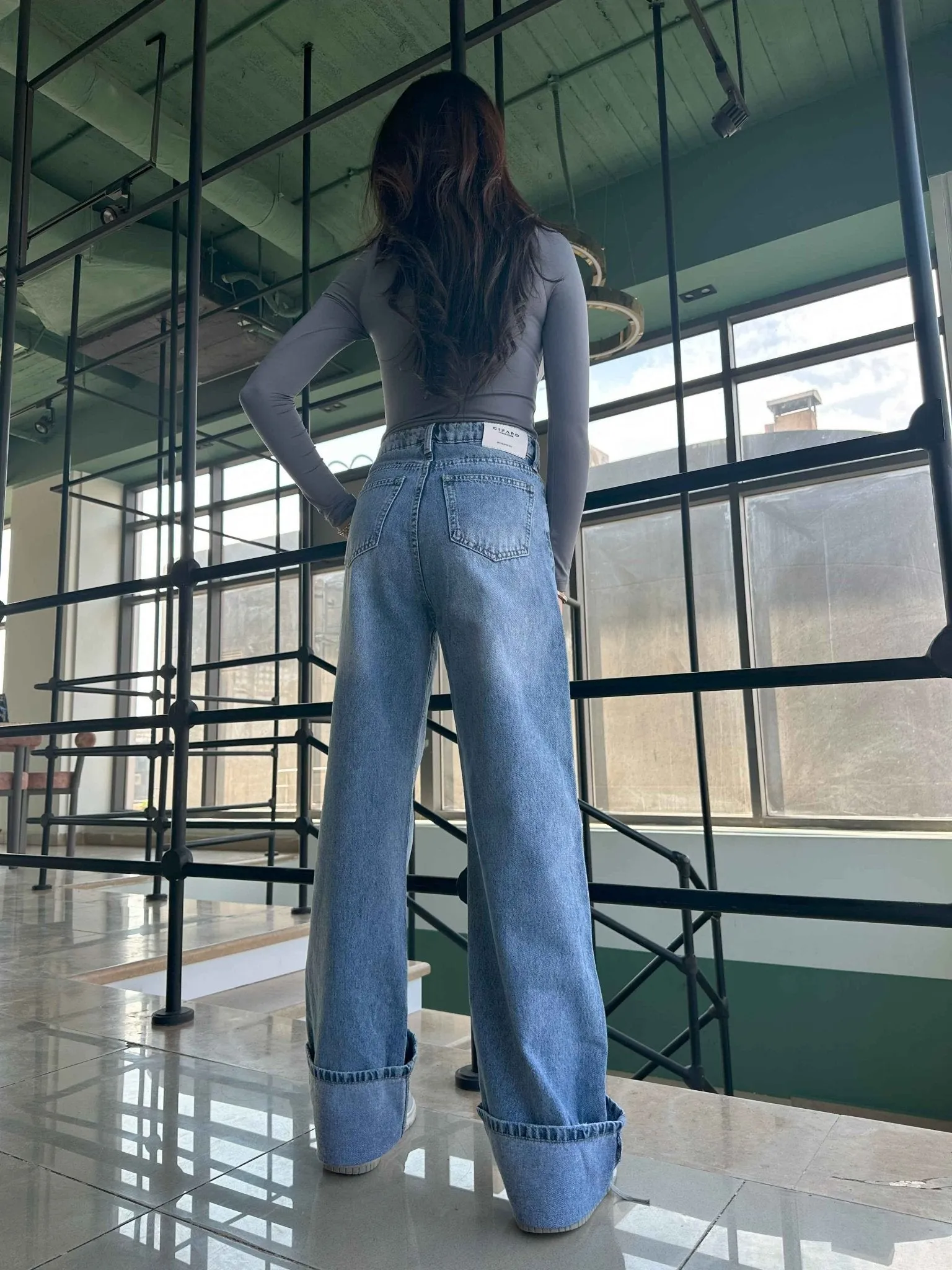 Wide Leg - Light Iced Blue Turn-Up Hems Jeans.